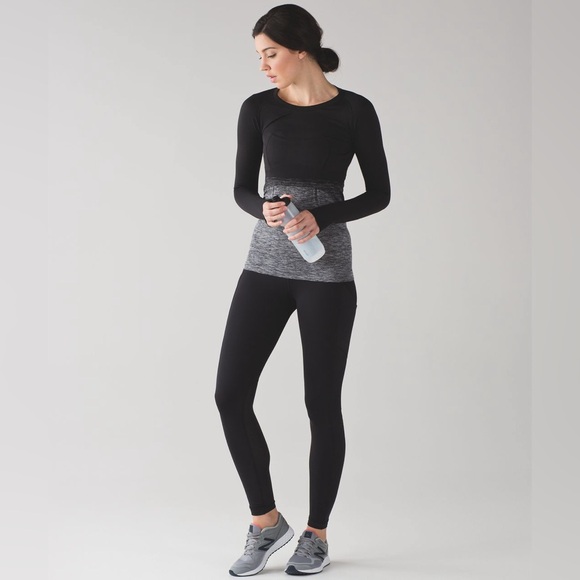 lululemon athletica Tops - Lululemon Swiftly Tech Long Sleeve Crew size 6 
White / Black